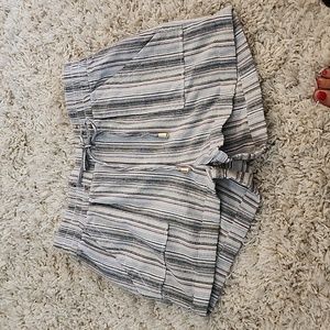 Womens Linen short shorts by CISONO